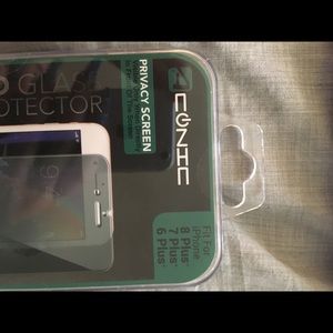 Privacy screen protector